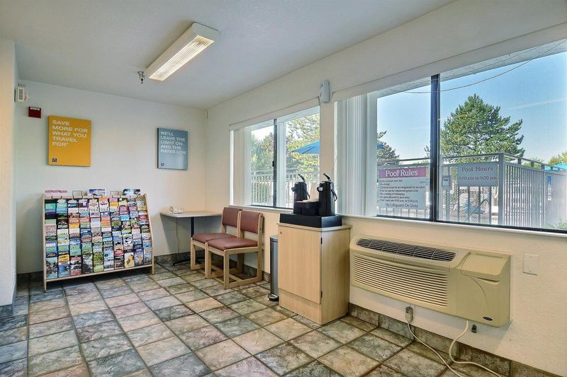 Motel 6-Kirkland, Wa - North Kirkland Buitenkant foto